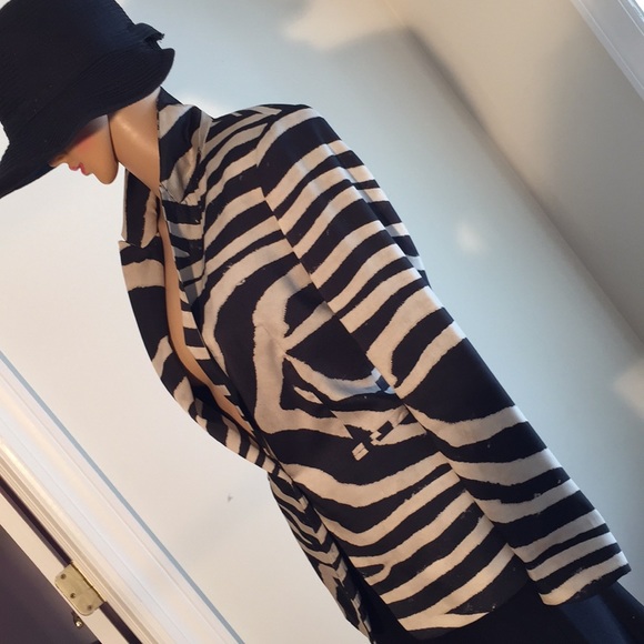 Zara Like new! - Picture 1 of 8